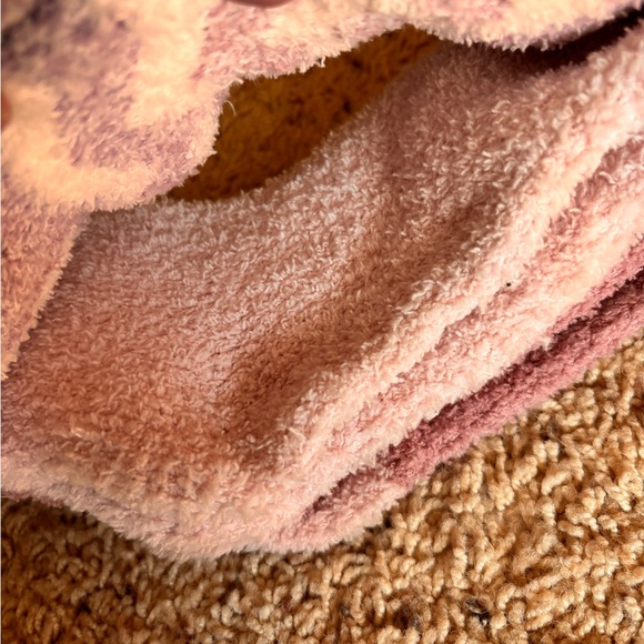 2/$20 - 3 pairs of cozy socks - Picture 6 of 6